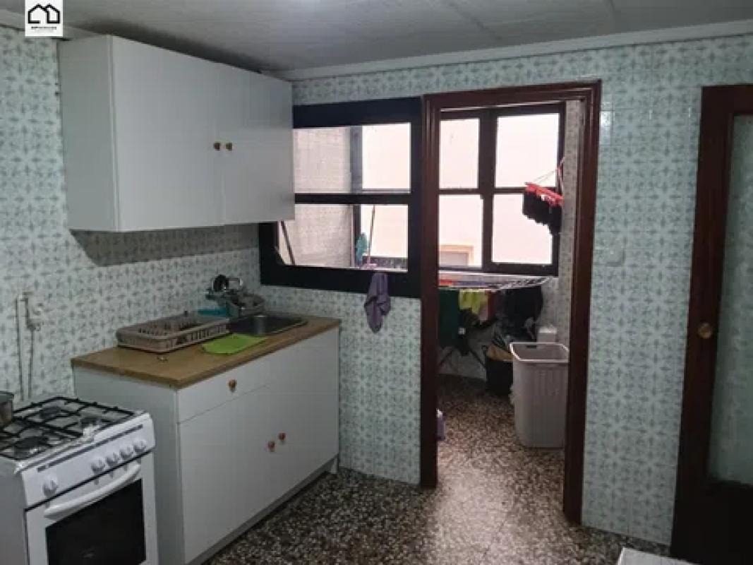 Venta de piso en Barrio Carrús Este, Elche / Elx
 photo 3