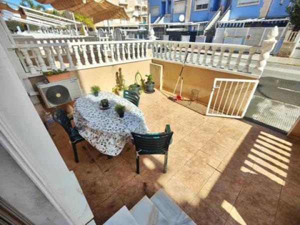 Chalet adosado thumbnail 1
