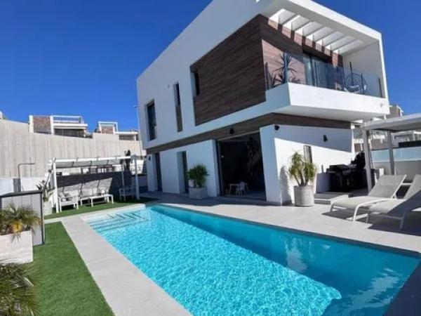 Casa independiente photo 1