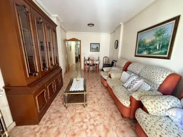 Продажа квартиры на Calle Almudena, Торревьеха
photo 1