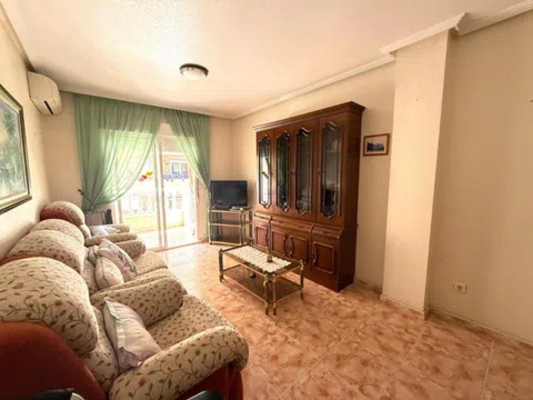 Продажа квартиры на Calle Almudena, Торревьеха
 photo 2