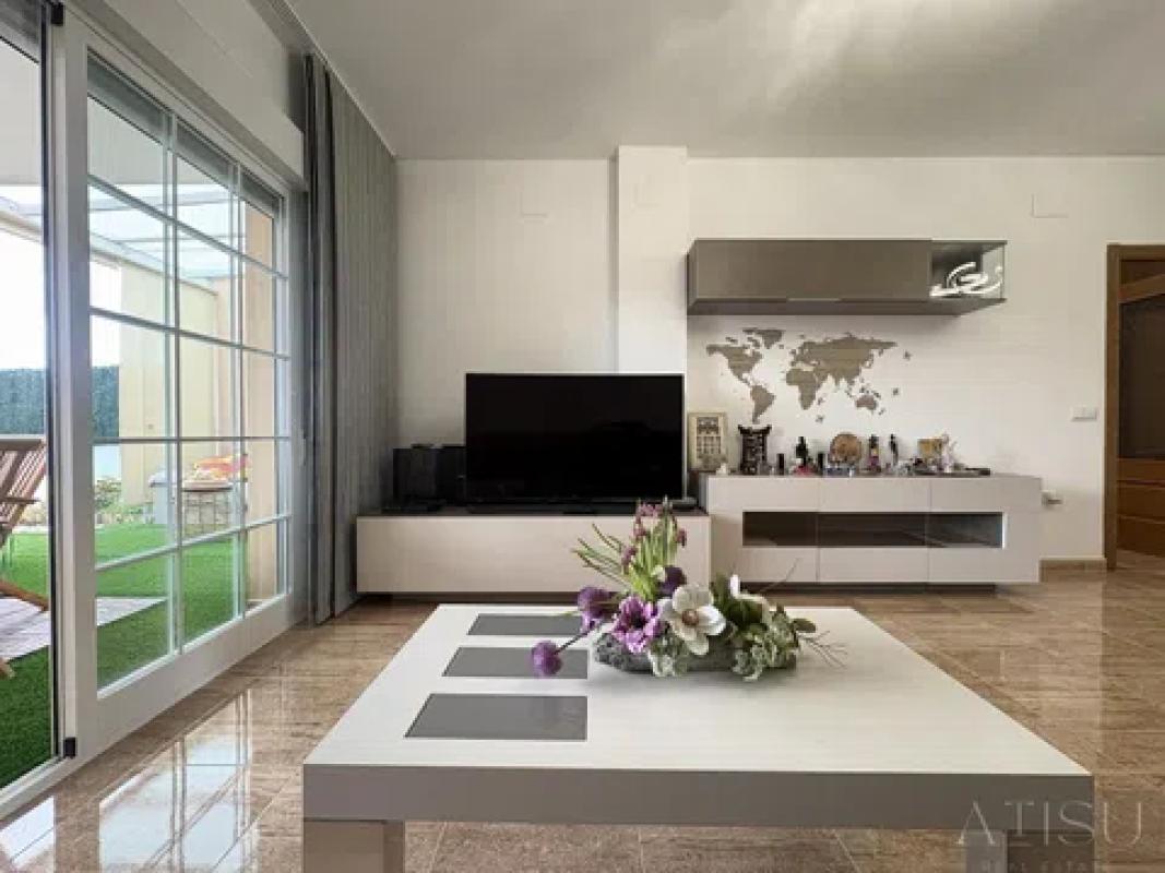 Продажа отдельного шале в  Urbanització Pla Roig I, 43 A, Кальпе photo 2