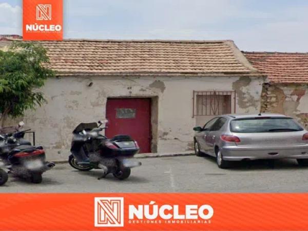 Chalet adosado en calle Joaquín Martínez Maciá photo 3