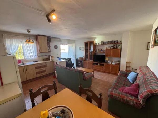 Chalet adosado photo 2