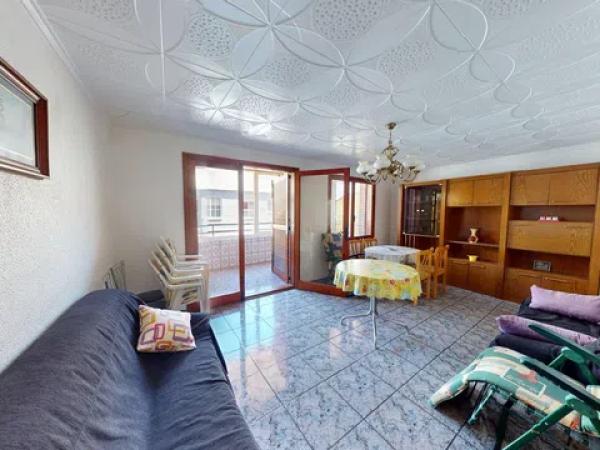 Sale of flat in Avenida Doctor Gregorio Marañón, 68, Torrevieja
 photo 2
