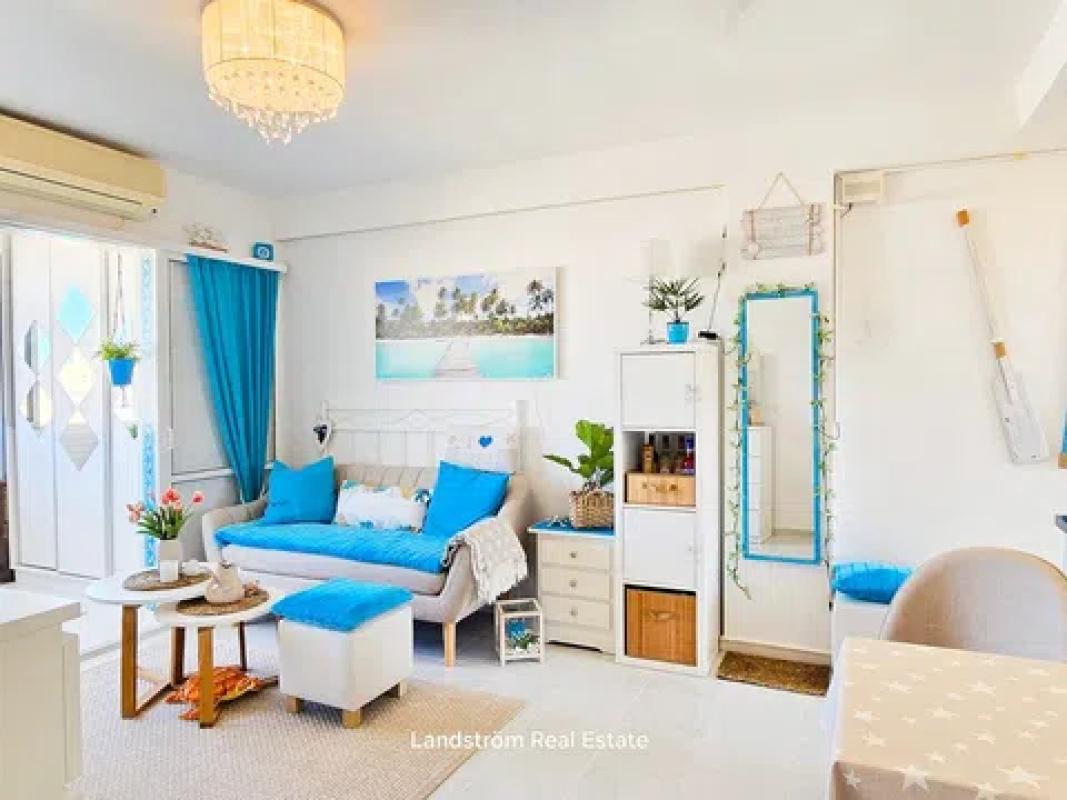 Venta de piso en Avenida Suiza, 4 A, Torrevieja
photo 1