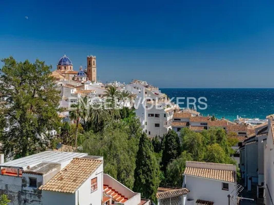 Propiedades en venta y alquiler en España photo 4