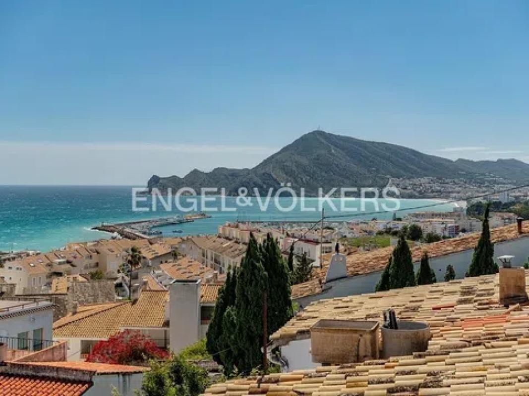 Propiedades en venta y alquiler en España photo 5