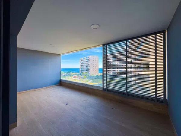 Продажа квартиры на Calle Ciclon, Торревьеха
 photo 4