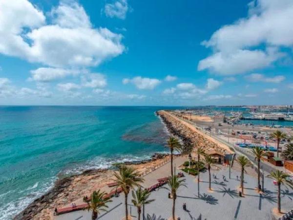 Ático en venta en  Avenida Virgen del Carmen, 11, Torrevieja photo 4