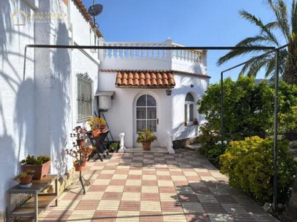 Independent chalet for sale in Calle Norte-Sur, Busot
thumbnail 1
