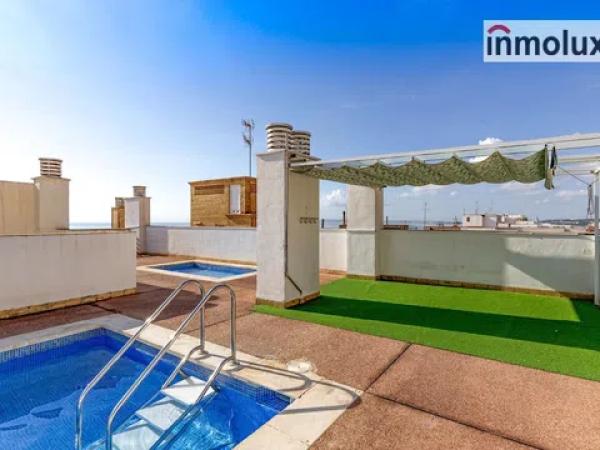 Sale of flat in Calle de la Virgen del Socorro, Alicante
 photo 1