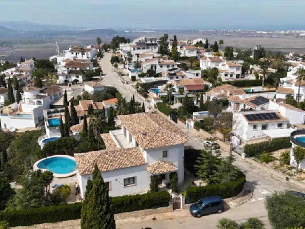 Sale of independent chalet in Pego, Pego
photo 4