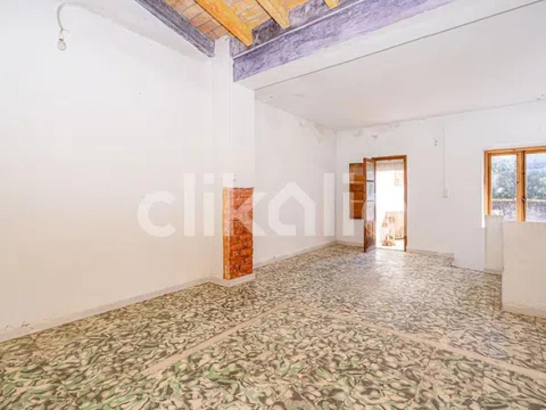 Sprzedaż niezależnego domku jednorodzinnego w  Calle del Morerar, Sagra photo 4