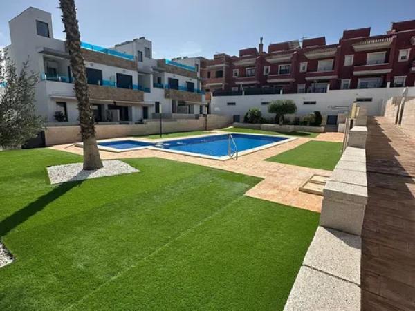 Chalet adosado photo 1