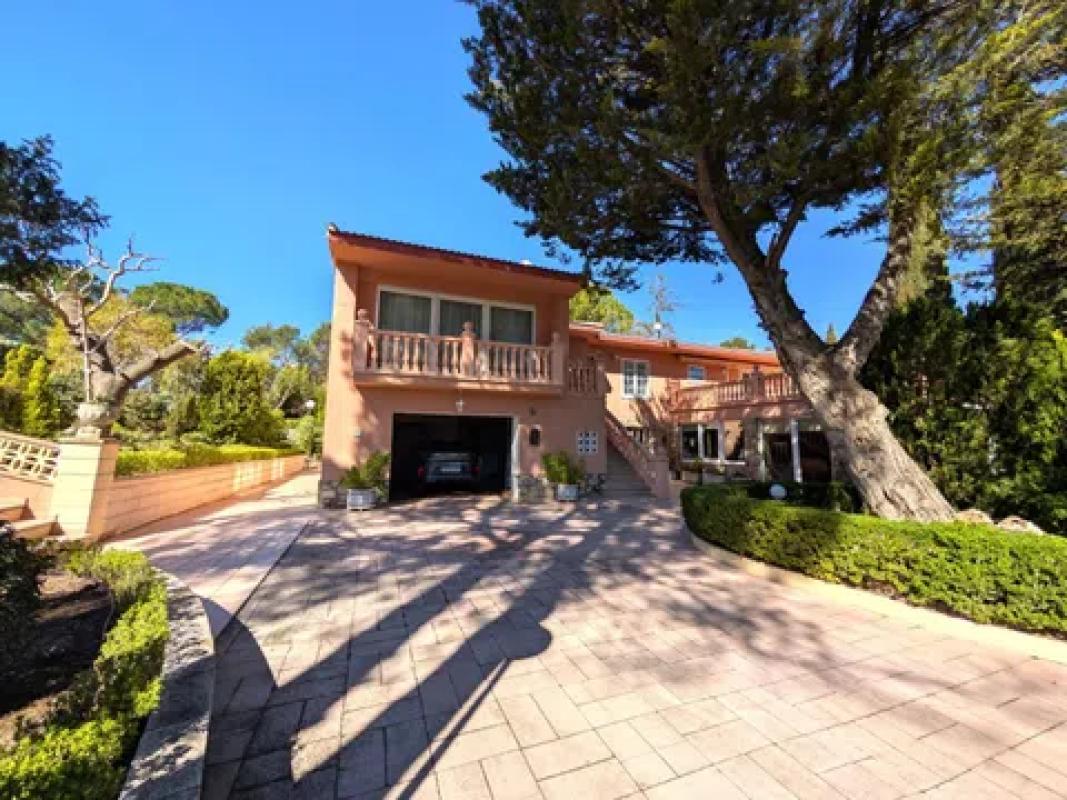 Venta de chalet independiente en Urbanización Montesol, 82, Alcoy / Alcoi
photo 2