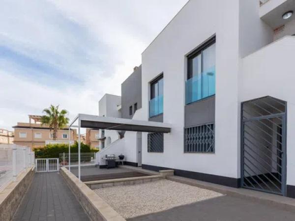 Sale of flat in Barrio Los Balcones - Los Altos del Edén, Torrevieja
 photo 3