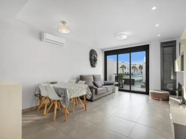 Sale of flat in Barrio Los Balcones - Los Altos del Edén, Torrevieja
 photo 4