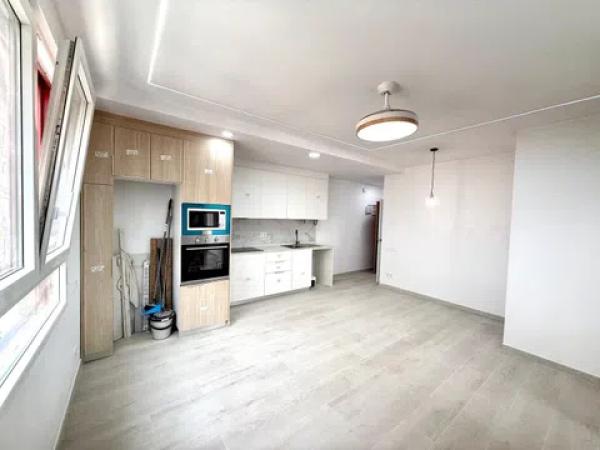 Sale of flat in Calle Girona, Alicante
 photo 2
