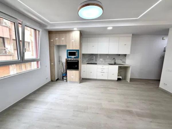 Sale of flat in Calle Girona, Alicante
 photo 3