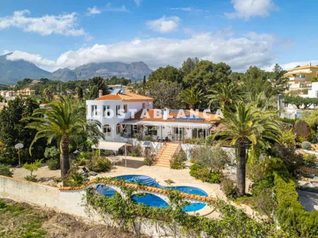 Venta de chalet independiente en Calle la Capitana, Alfaz del Pi
photo 1