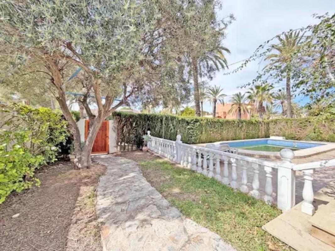Sprzedaż niezależnego domku jednorodzinnego w  Barrio Cabo Roig, Orihuela photo 5