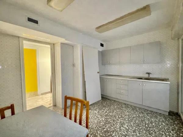 Venta de piso en Plaza de Toros - Avenida Chapí - Trinquete, Elda
 photo 1