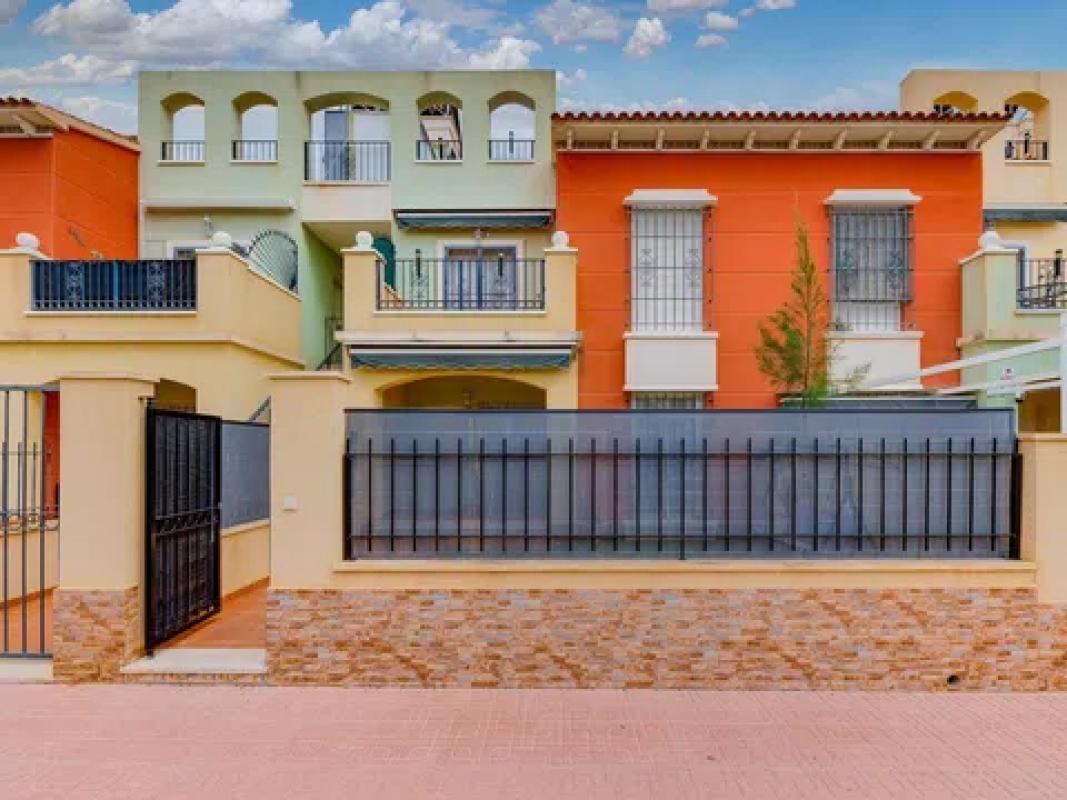 Продажа квартиры на Avenida del Horizonte, Торревьеха
 photo 2
