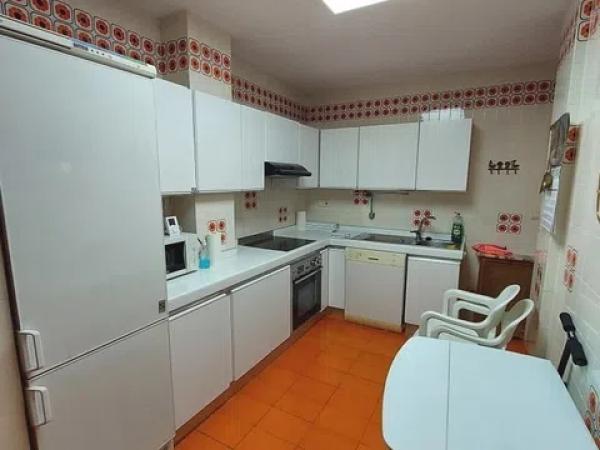 Sale of flat in Barrio Casco Histórico-Santa Cruz, Alicante
thumbnail 2