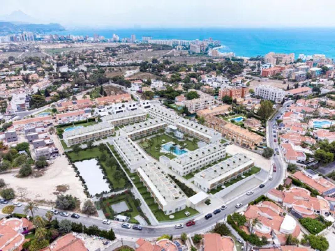 Sale of townhouse in  Calle de la Niña, 20 , El Campello photo 4