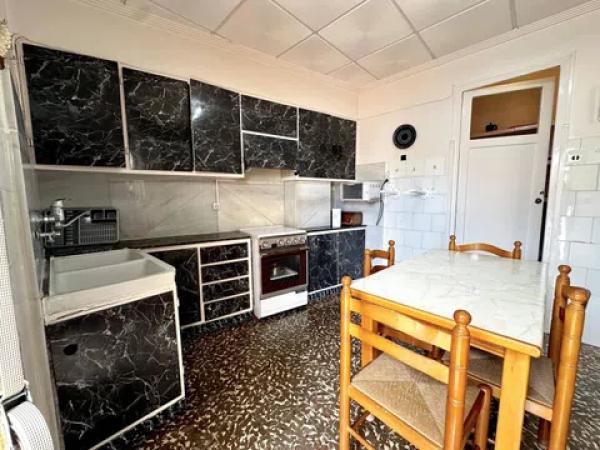 Sale of flat in Crevillente, Crevillente
 photo 2