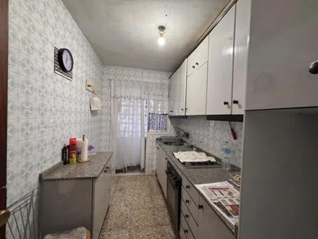 Sprzedaż mieszkania w Barrio Altozano, Alicante / Alacant
 photo 2