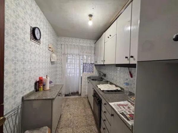 Sale of flat in Barrio Altozano, Alicante
thumbnail 1