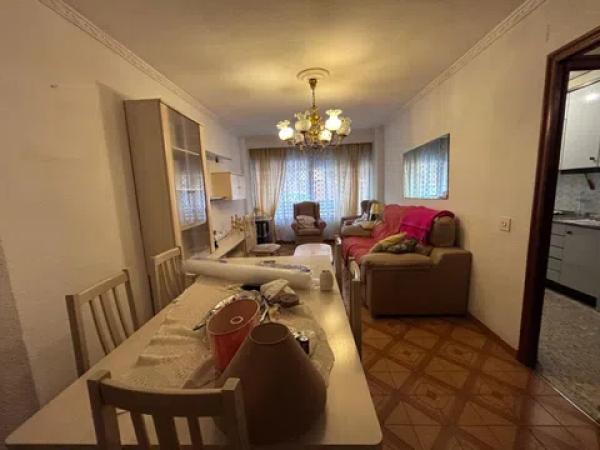 Sale of flat in Barrio Altozano, Alicante
thumbnail 2
