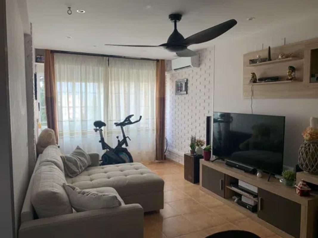 Venta de piso en Calle Pintor Pedro Camacho, 5, Alicante / Alacant
photo 1