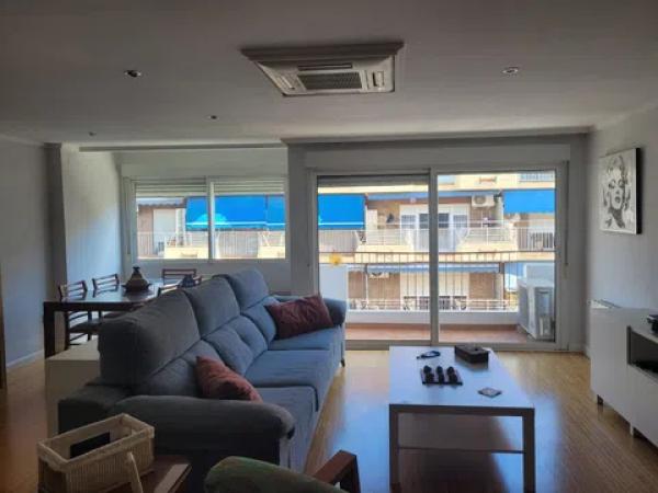 Sale of flat in Isabel La Católica, 14, Alicante
thumbnail 1