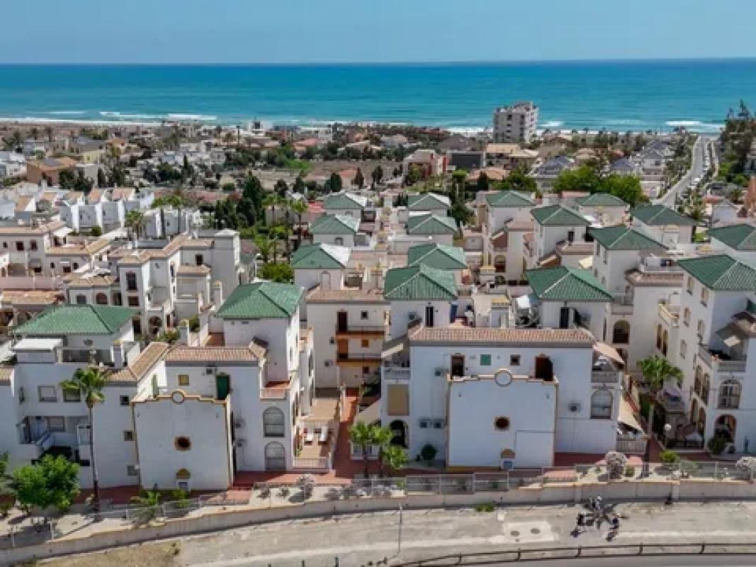 Venta de ático en  Calle Geraneos, Torrevieja photo 5