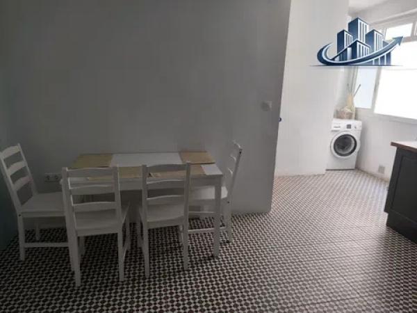 Sale of flat in POETA VILA Y BLANCO, 11, Alicante
 photo 4