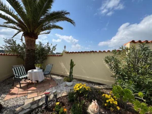 Chalet independiente en venta en Benimeit-Tabaira, Moraira
thumbnail 1