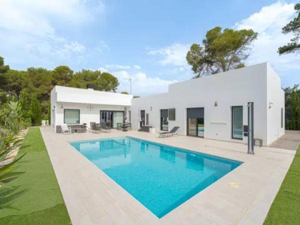 Independent chalet for sale in Cala blanca, Jávea/Xàbia
photo 1