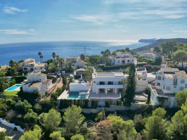Independent chalet for sale in La Granadella - Costa Nova, Jávea/Xàbia
thumbnail 2