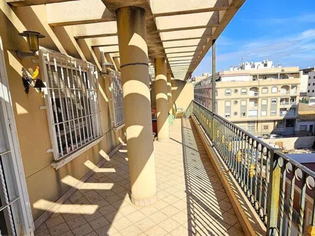 Penthouse sale in Rambla Juan Mateo García, Torrevieja photo 1