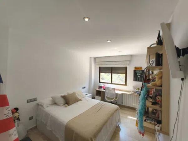 Sale of flat in Calle Madre Teresa de Calcuta, 4, Alicante
thumbnail 1