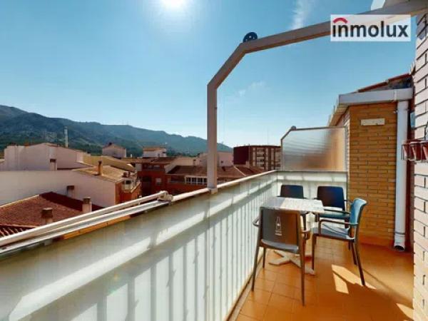 Sprzedaż mieszkania w Calle Salinas, Villena
 photo 1