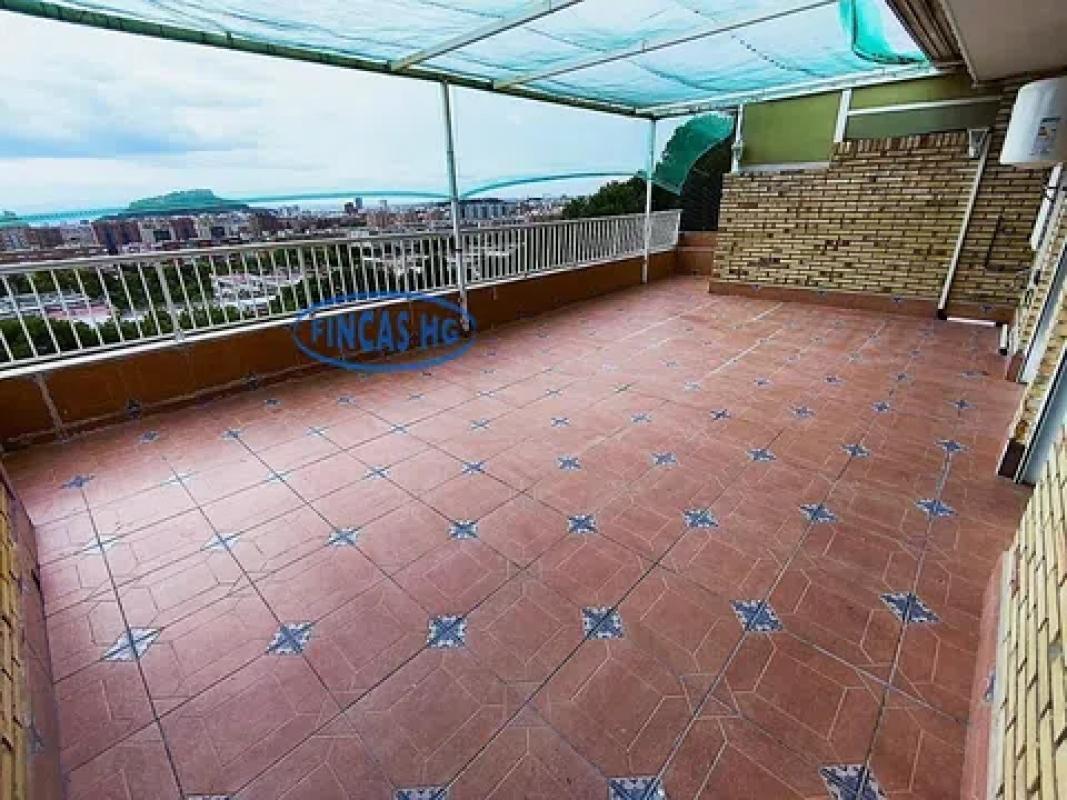 Venta de piso en Barrio Ciudad Elegida, Alicante / Alacant
photo 1