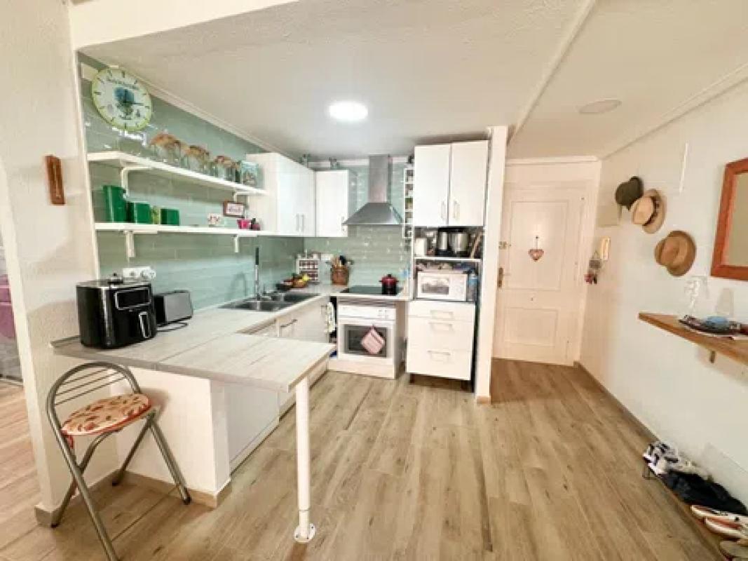 Sale of apartment in Calle Almudena, Torrevieja
photo 4