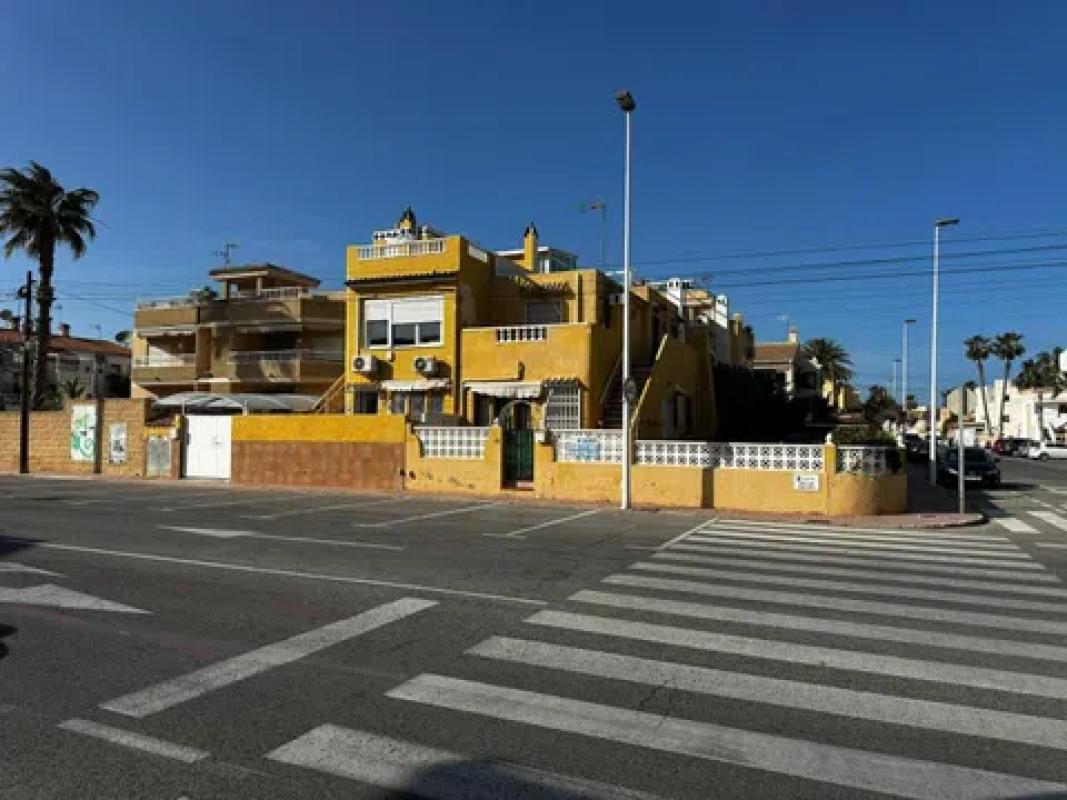 Sprzedaż mieszkania w Calle Doctor Waksman, Torrevieja
photo 5
