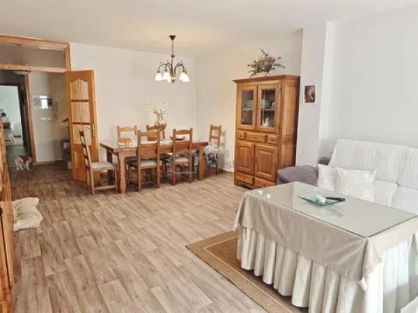 Casa independiente en calle Sol thumbnail 1