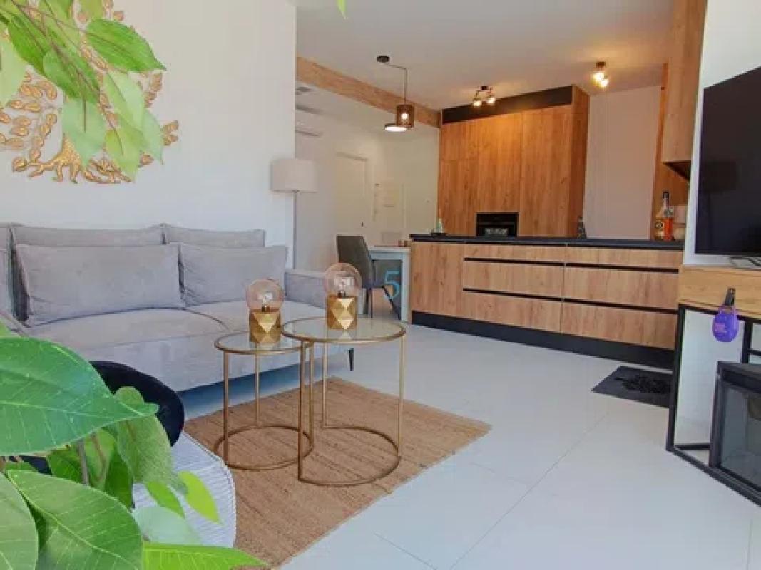Sale of apartment in Centro, San Miguel de Salinas
photo 2