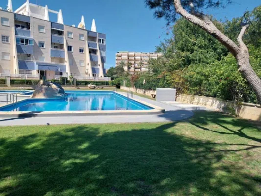 Sprzedaż mieszkania w Calle Adriano, Torrevieja
photo 1